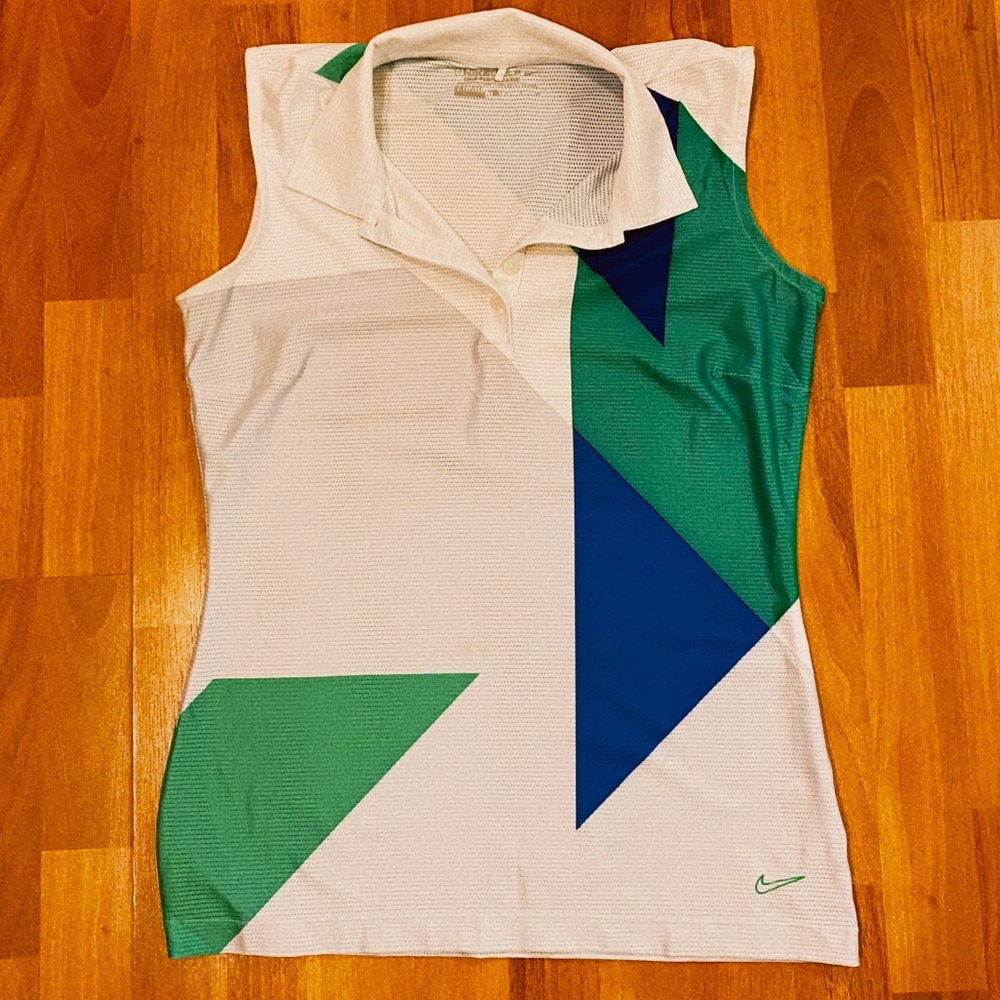 🔥MASSIVE CLEARANCE!💸 5 ITEMS/$40💗  Nike Dry Fit Sleeveless Golf Top